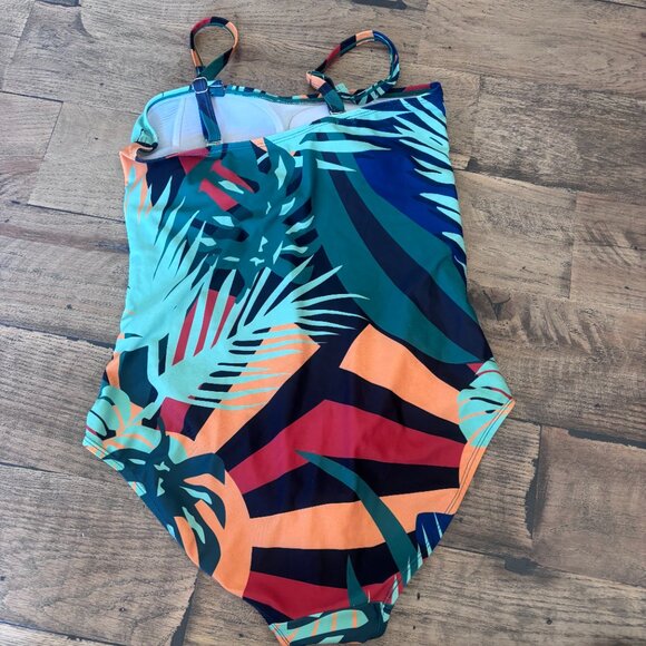 Nuoyanmei Women's Front Twisted Retro One Piece Padded Swimsuits - Picture 4 of 7